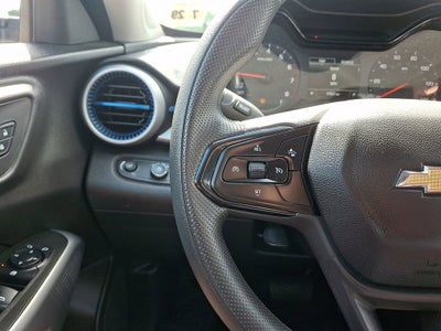 2025 Chevrolet Trax LS