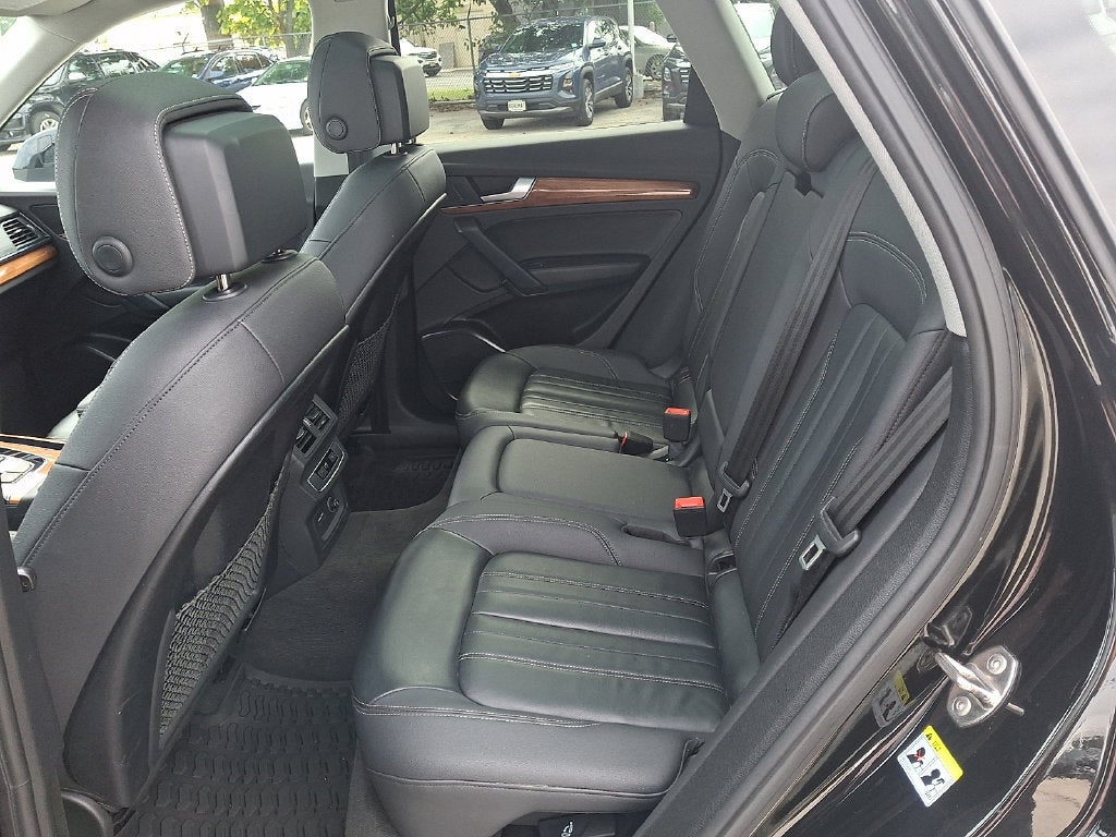 2023 Audi Q5 Premium 40 TFSI quattro S tronic