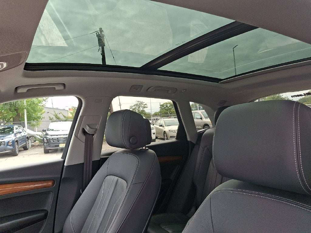 2023 Audi Q5 Premium 40 TFSI quattro S tronic