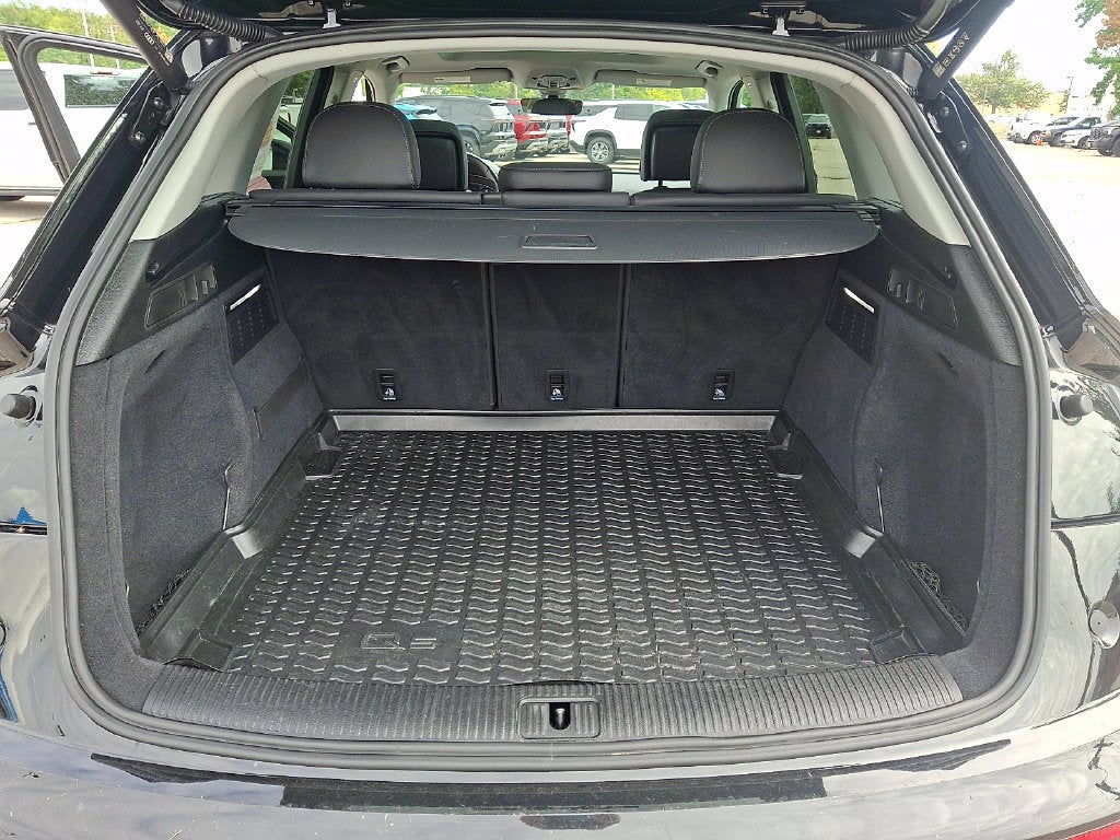 2023 Audi Q5 Premium 40 TFSI quattro S tronic